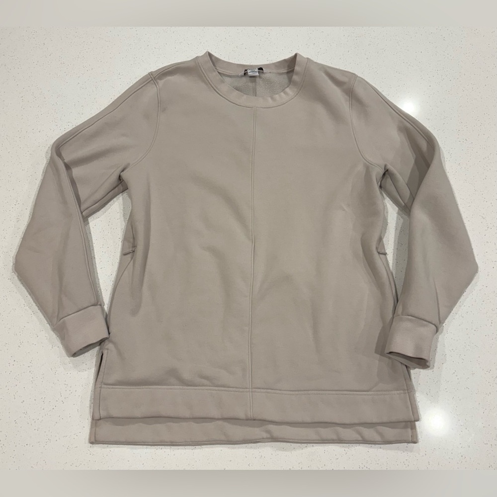 Women’s M - Athleta Crewneck